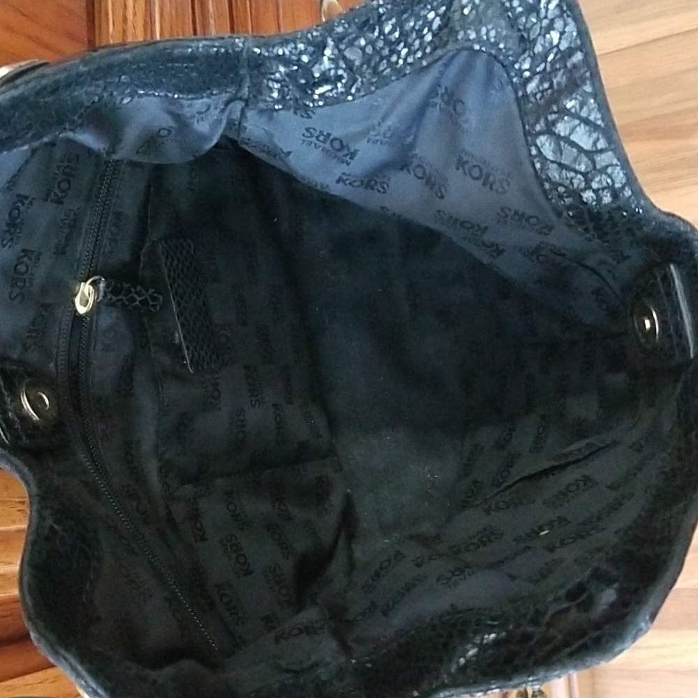 Michael Kors Python purse - Picture 3 of 6